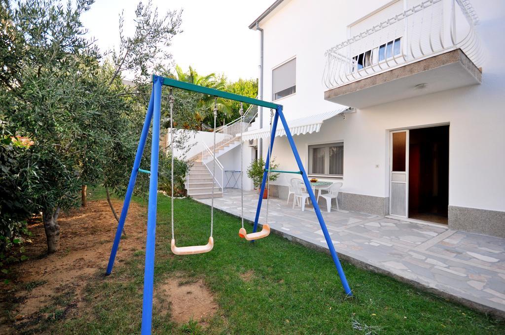 Apartments Ivan Duće Cameră foto