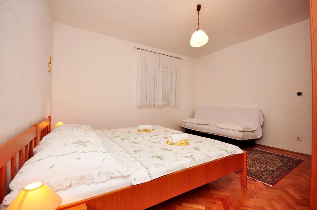 Apartments Ivan Duće Cameră foto